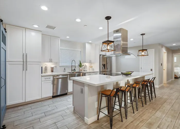 Closest Walk To Old Town, Entertainment District Holiday home Scottsdale