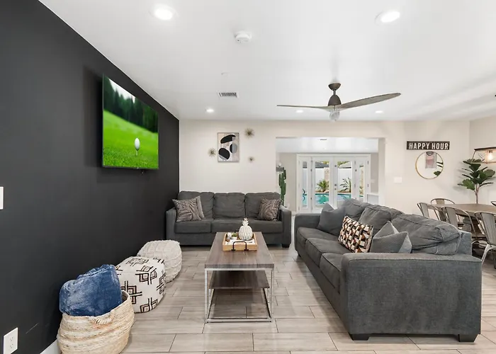 Closest Walk To Old Town, Entertainment District Holiday home Scottsdale